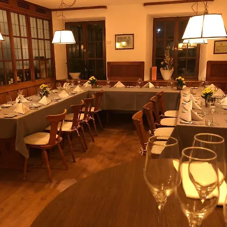 Landgasthof Krone 3* ゼンデン