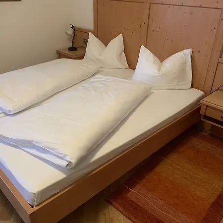Landgasthof Krone 3* 센덴