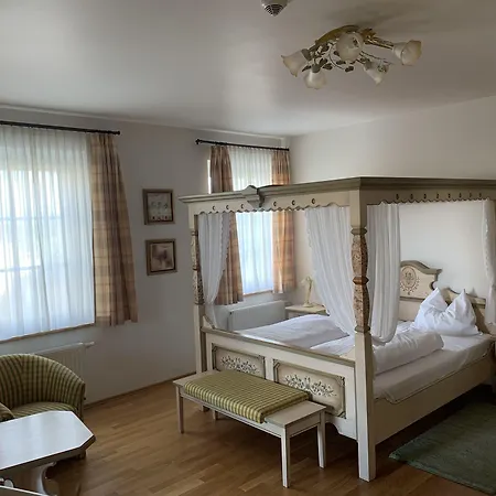 Landgasthof Krone Hotel