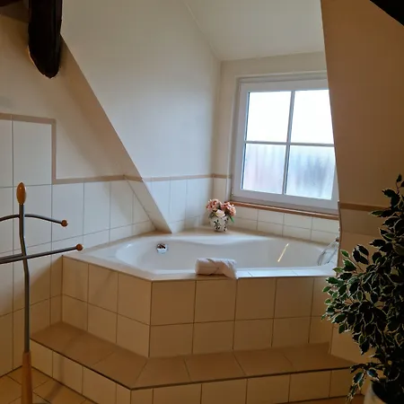Landgasthof Krone Szálloda